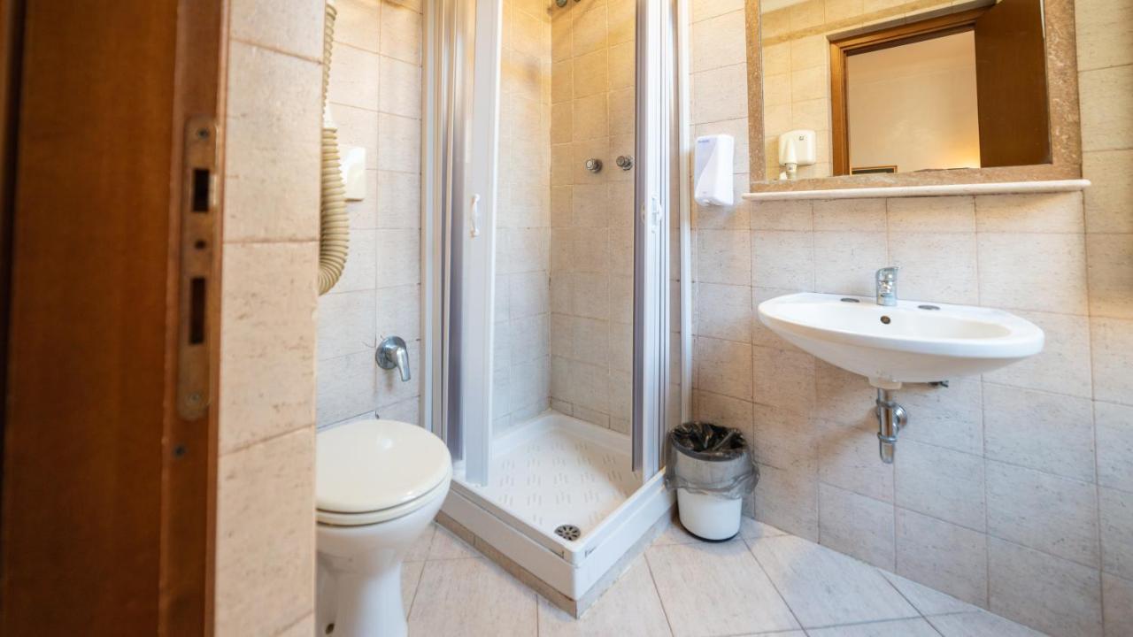 Hotel Center 1 Rome Extérieur photo