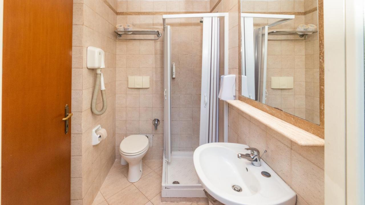 Hotel Center 1 Rome Extérieur photo