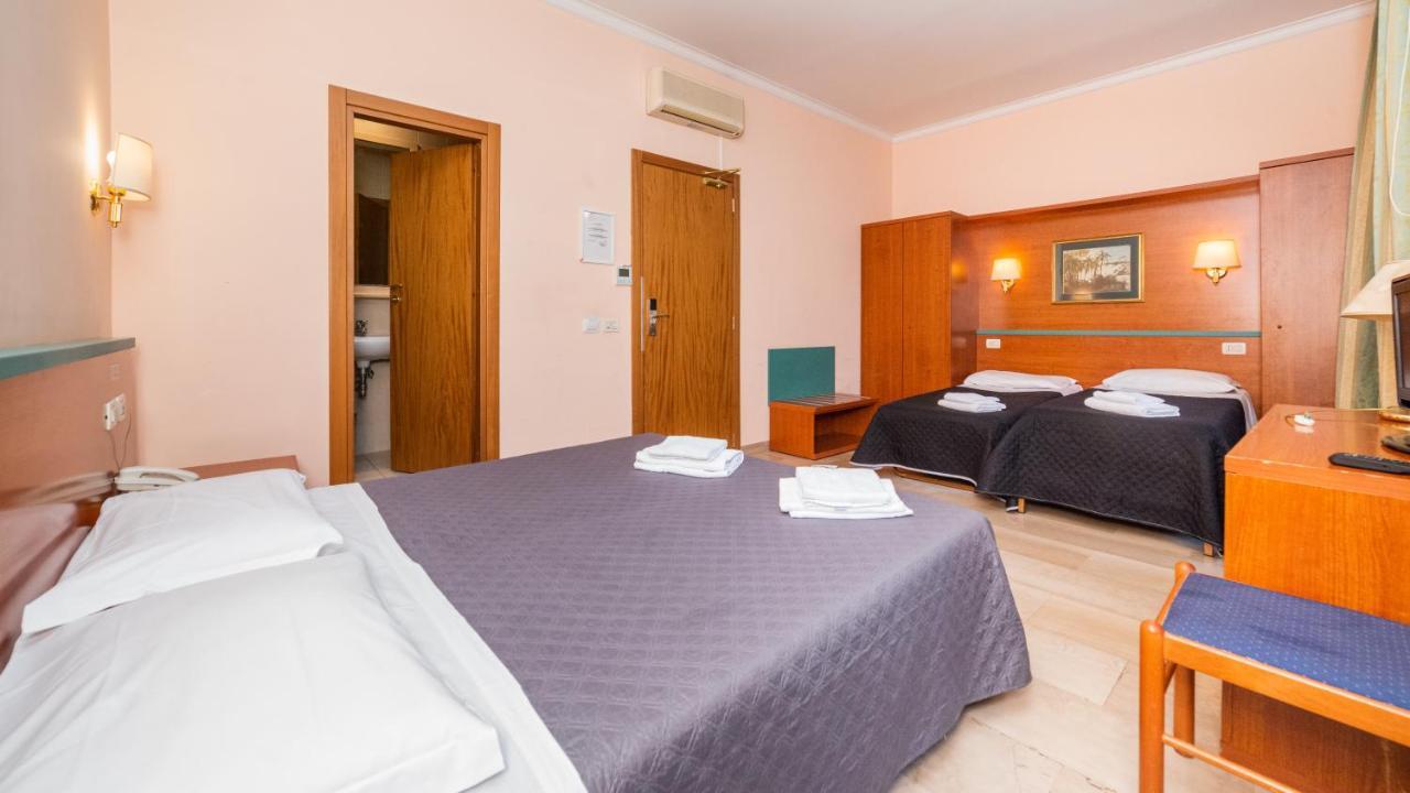 Hotel Center 1 Rome Extérieur photo
